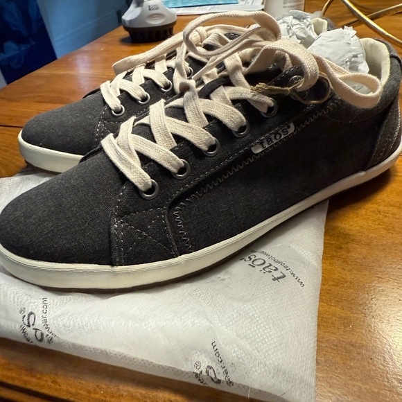 Taos Footwear Black Canvas Sneakers - Picture 3 of 5